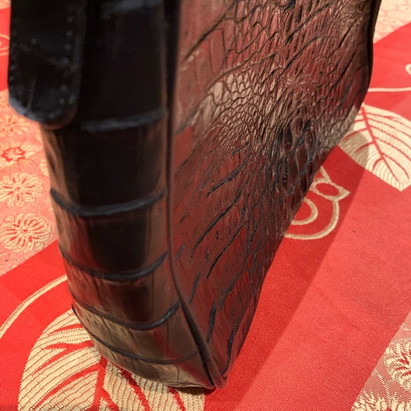 Black Crocodile Skin Shoulder Bag - Picture 6 of 9